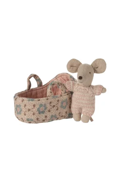 Baby Mouse in Carry Cot (Rose)