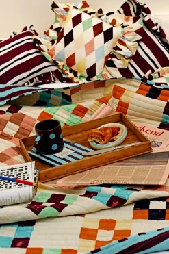 Bedding Throw (House Motif)