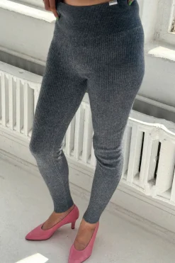Cashmere Ribbed Leggings (Charcoal)