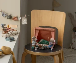 Hiker Mouse (Big Sister)