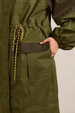 Logan Raincoat (Forrest)