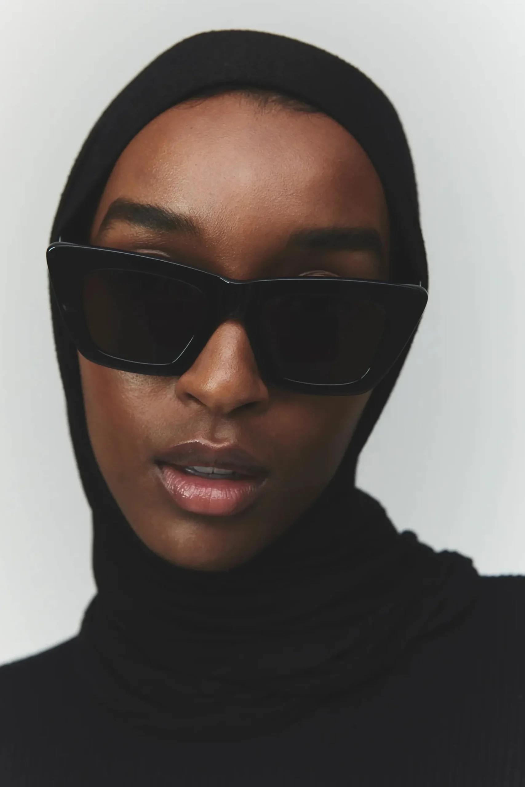 Lori Sunglasses (Gloss Black)