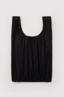 Pleated Baggu (Black)