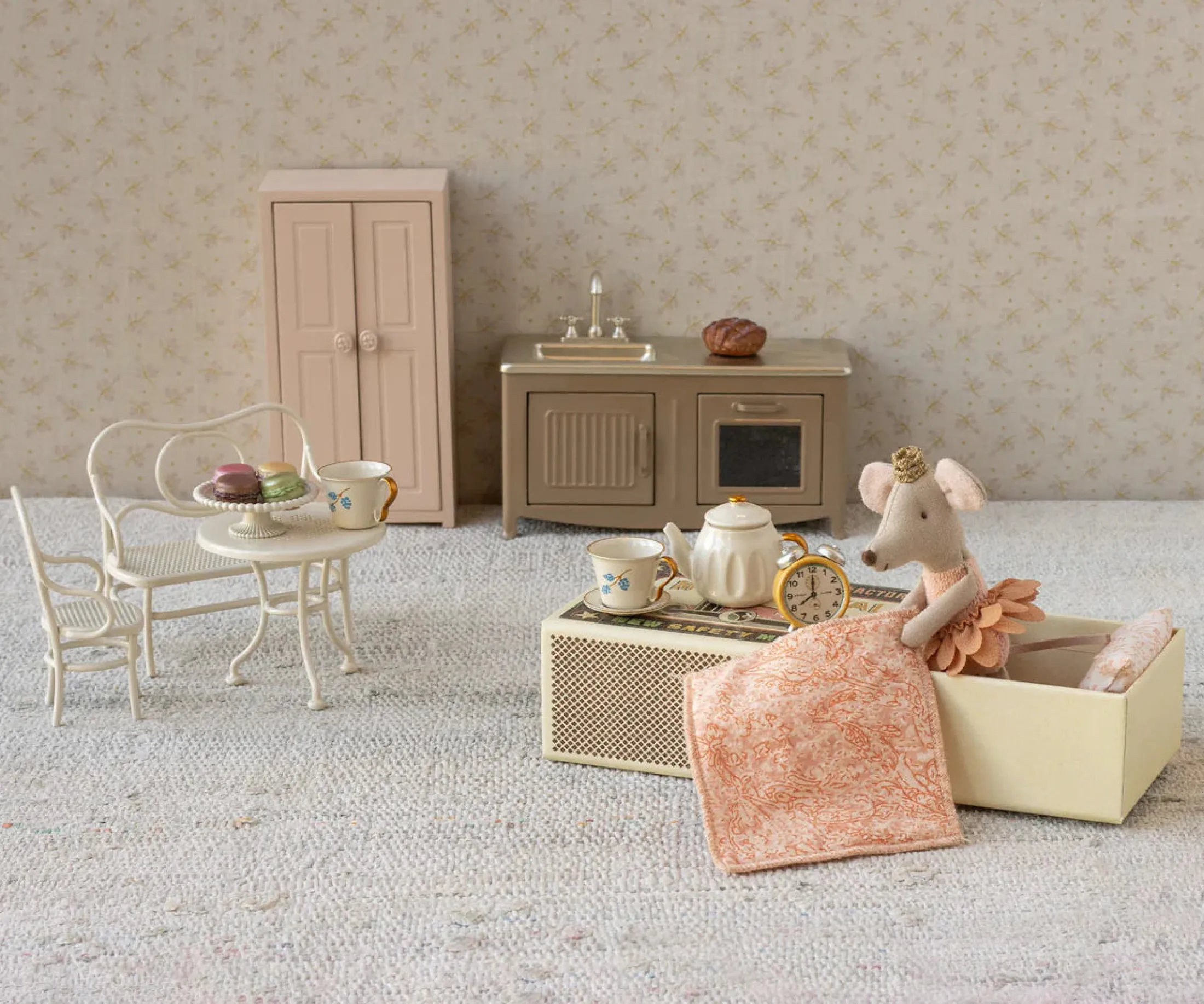 Princess mouse, Little sister in matchbox