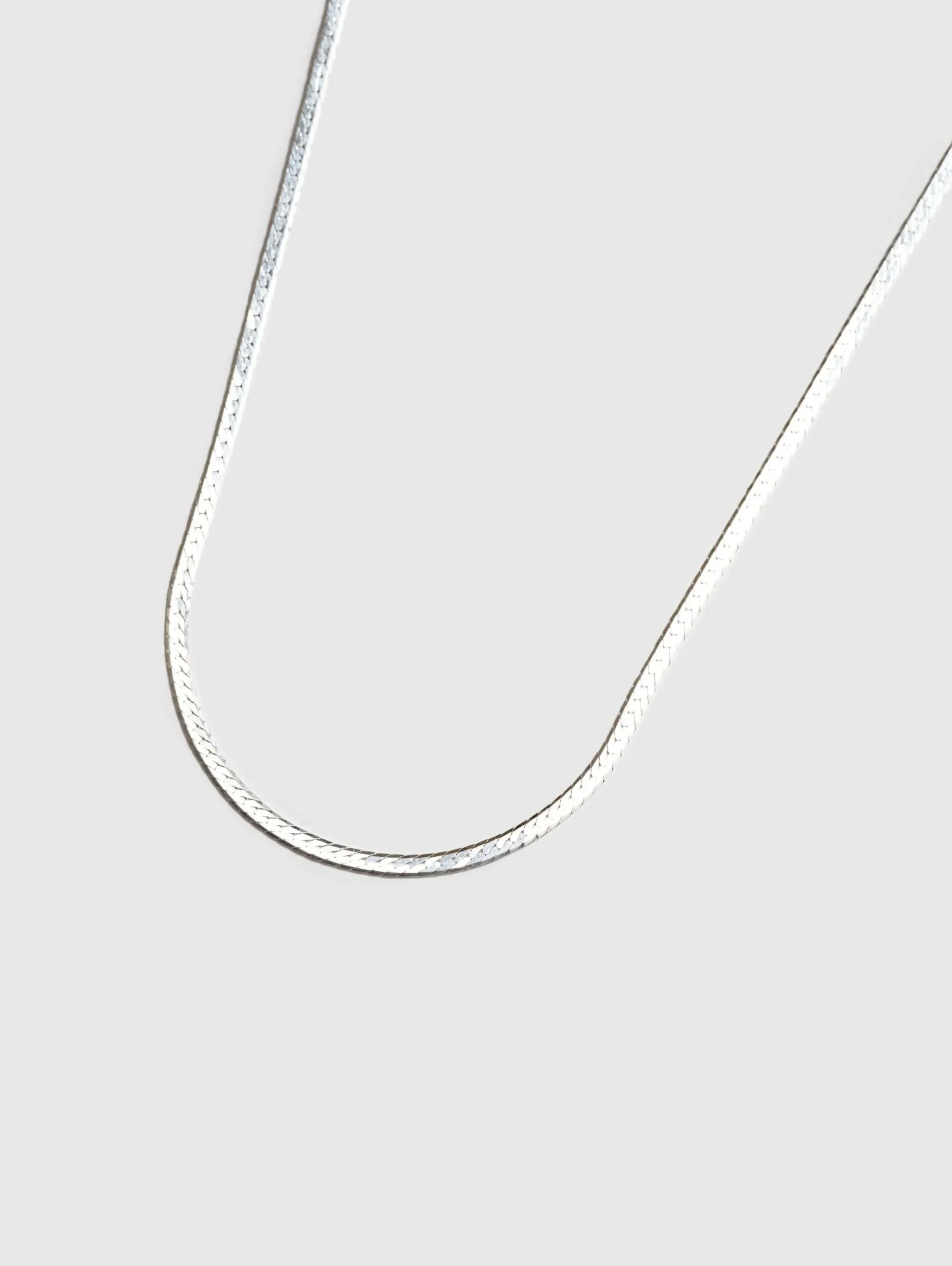 Thin Herringbone Chain (Silver)