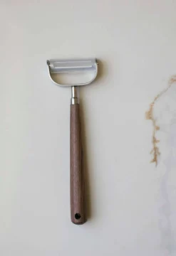 Vegetable and Fruit Peeler (U Shape)