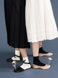 Wool Tabi Short Crew (Ivory)